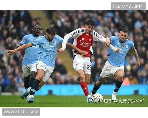 友谊赛精彩对决AC米兰与曼城战成平局争议判罚引发热议