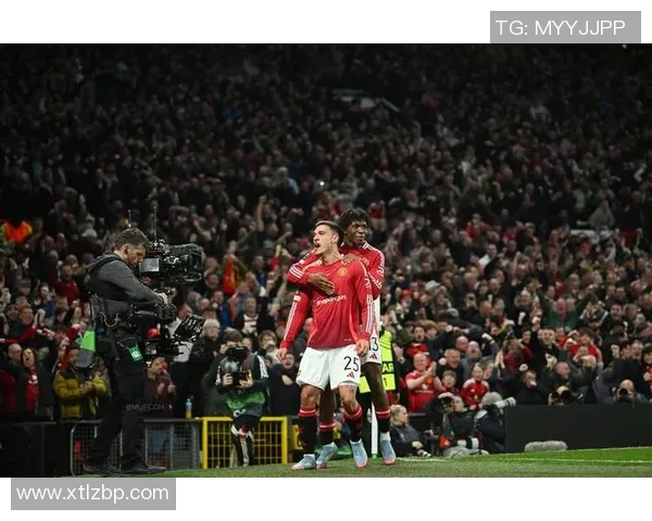 欧冠精彩对决里昂4-0曼联战术解析与全场瞬间回顾