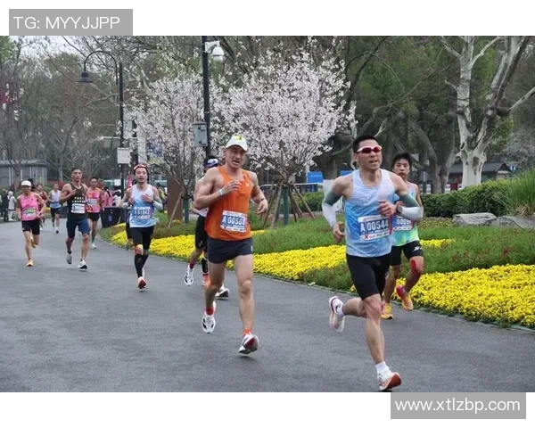 西安城市马拉松精彩回顾街舞队展现速度与激情的完美结合