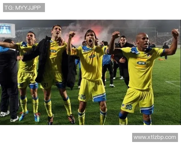 欧冠激战:里昂与波尔图2比2平点球大战决胜引发全场狂欢 欧冠激战:里昂与波尔图2比2平点球大战决胜引发全场狂欢